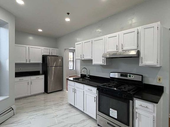 2nd image of 150 Broad St #1C