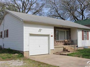 411 Elm St, Perry, KS 66073