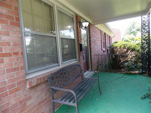 5th image of 321 Tulane Dr