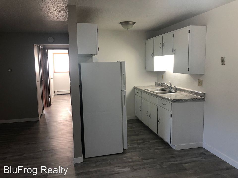 1st image of 734 11th St NE #10843475