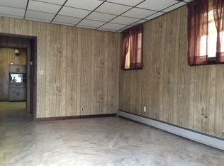 202 Fort Lee Rd, Teaneck, NJ 07666