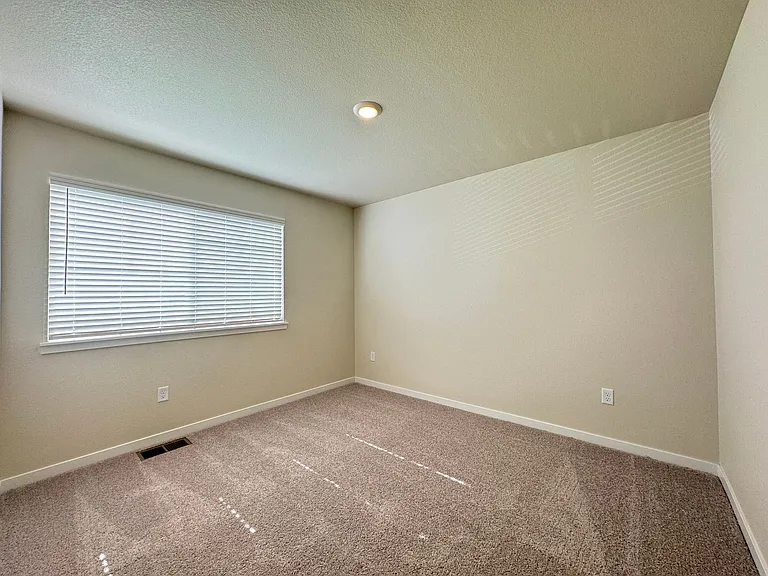 4455 Trader St — Photo 10
