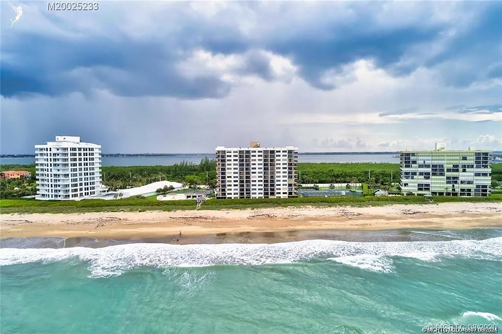 2 bed, 2.0 bath, 1197 sqft, $5,300 — Photo 1