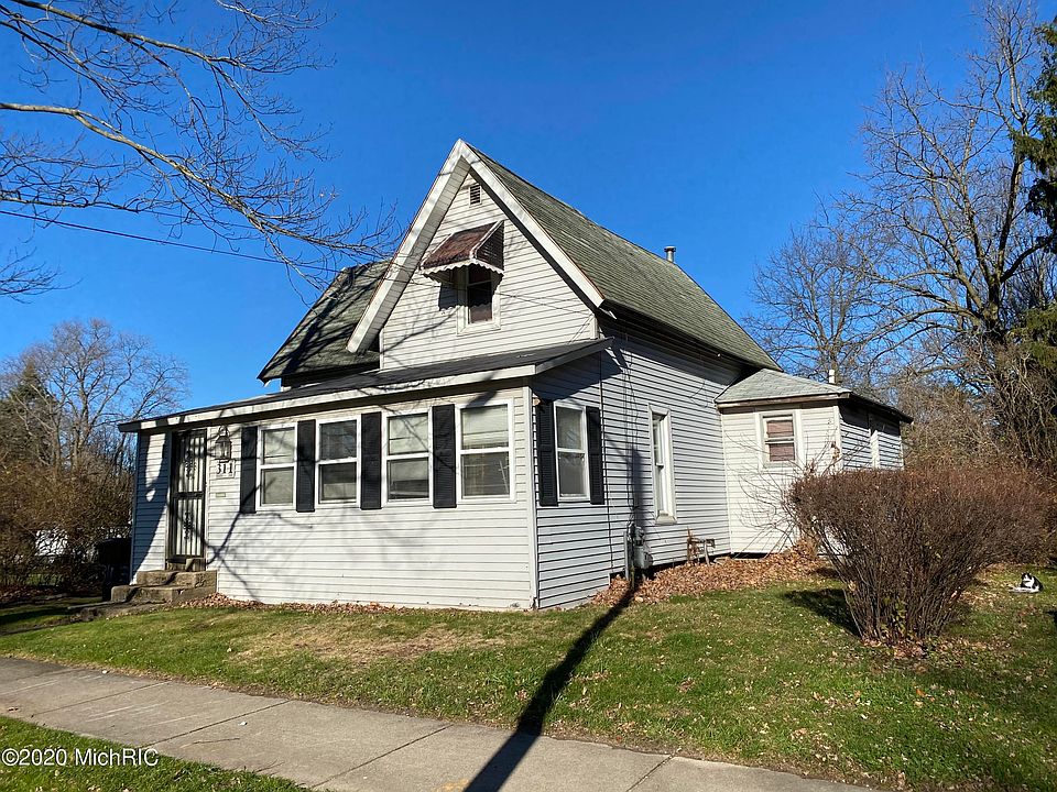 2nd image of 311 Edgell St