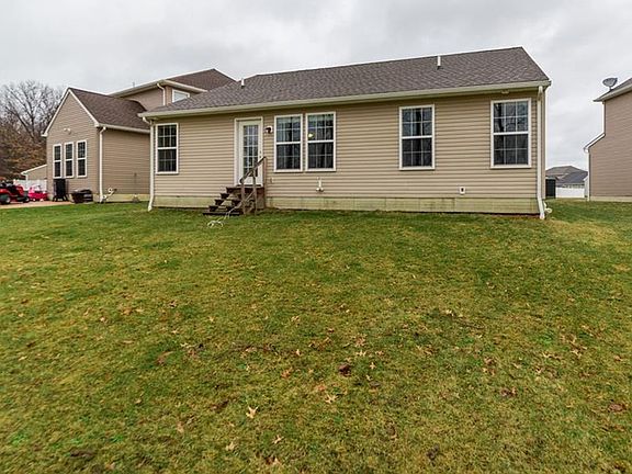 5th image of 3884 Parkside Cir