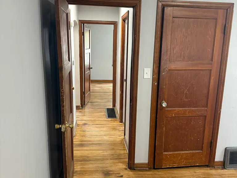 1050 Bulen Ave — Photo 23