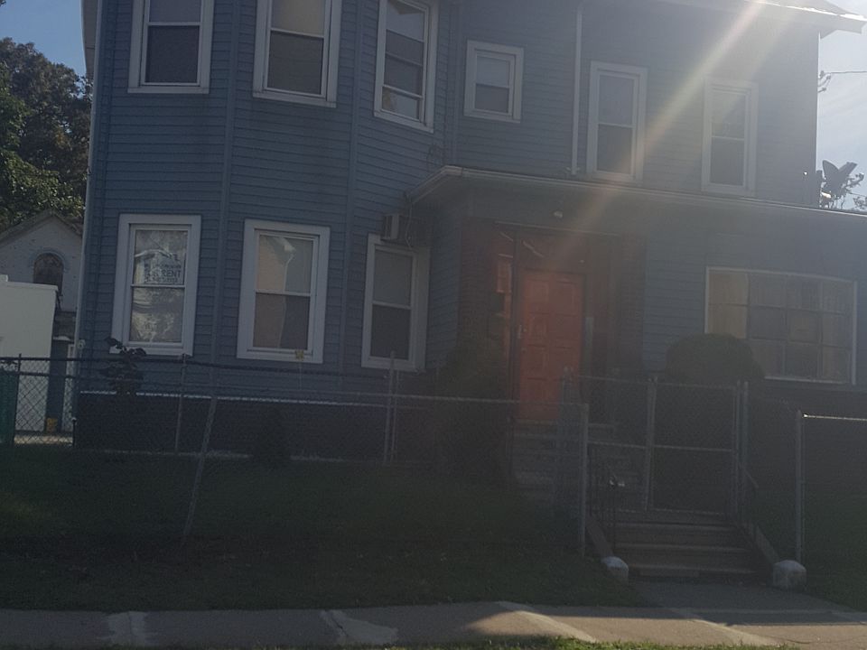 691 E 26TH ST 3RD FLOOR
