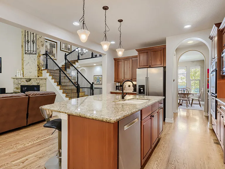 9889 Sunset Hill Cir — Photo 7