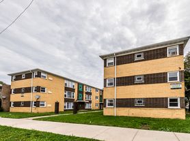 8851 S Cottage Grove Ave, 2 Bedroom 1 Bathroom Apartment