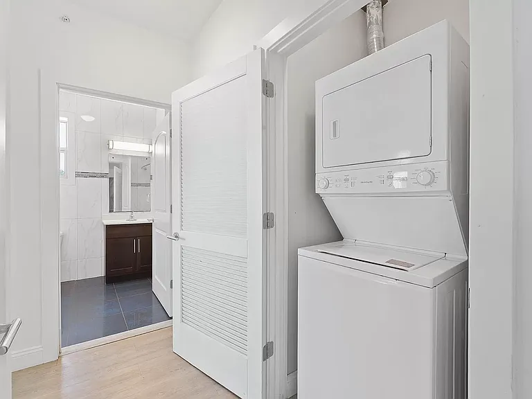 6400 Jefferson St #403 — Photo 6