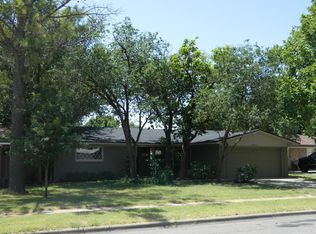 4915 17th Pl, Lubbock, TX 79416