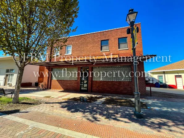 Burford Building, 207 S Dallas St #2A, Ennis, TX 75119