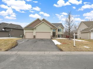 4920 159th St N, Hugo, MN 55038