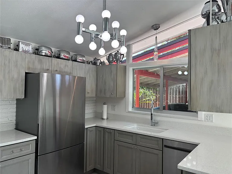 4830 Higel Ave — Photo 25