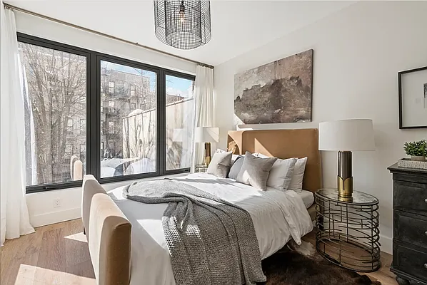 Rented by EASYRENT REALTY LLC | media 6