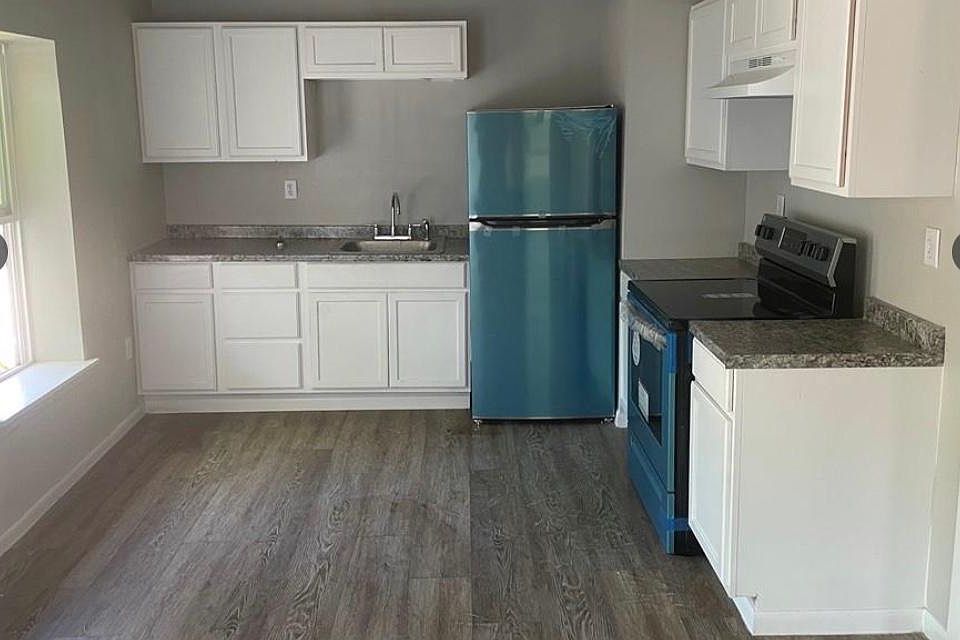 1st image of 312 N 16th St #318