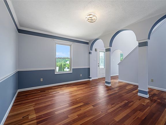 2nd image of 1342 Morgan Cir