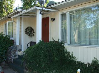 180 Carter Ave, Riddle, OR 97469