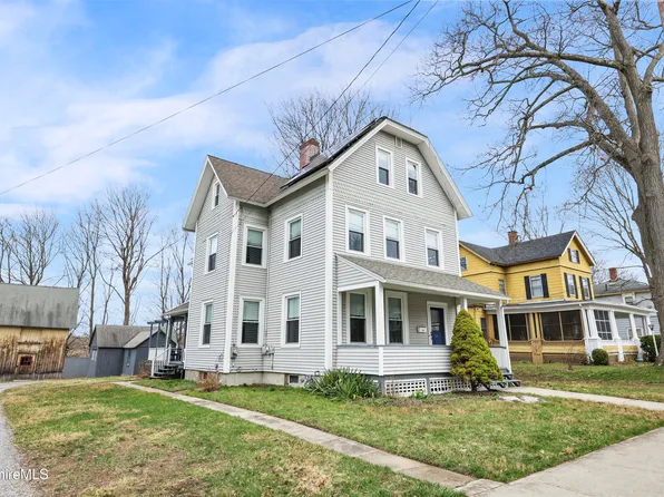 84 Elizabeth St, Pittsfield, MA 01201