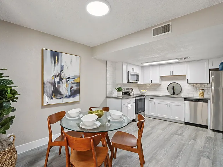 Sunrise in Chandler Apartments — Photo 67