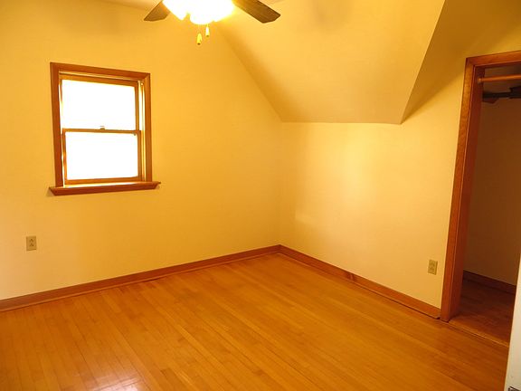 2nd image of 519 12th Ave W #1/2