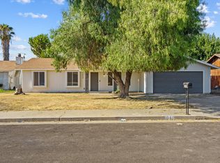 1040 W Thurman Ave, Porterville, CA 93257