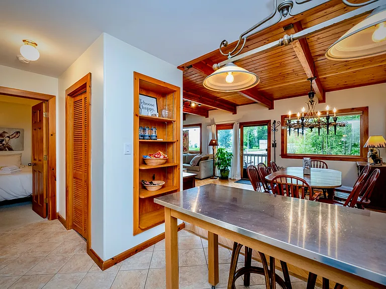 7258 E Beach Dr — Photo 12