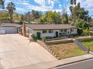 208 W Broadbent Dr, Riverside, CA 92507