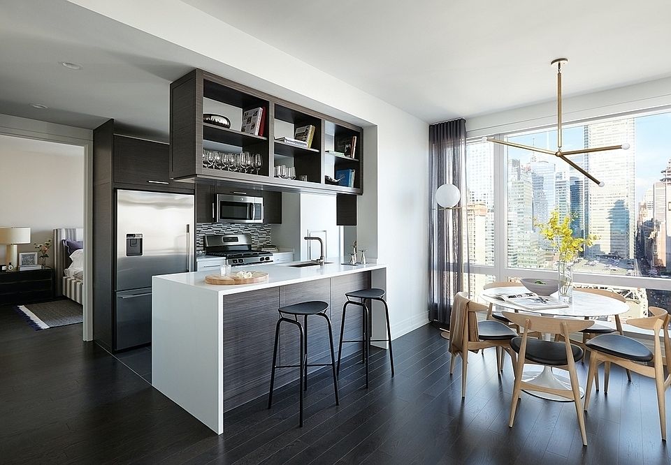 1st image of 555 10th Ave APT 24E