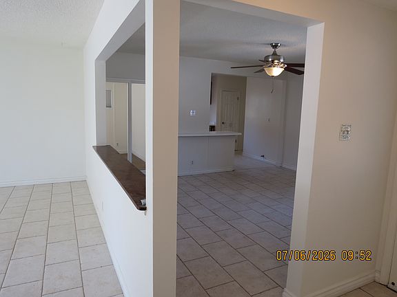 4th image of 1448 Grove Ave