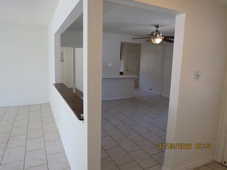 1448 Grove Ave — Photo 6
