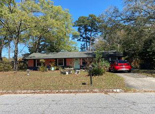 4 Saint Catherine Rd, Savannah, GA 31410
