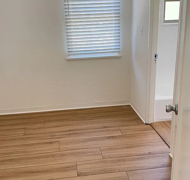 9088-9094 E Nye Rd — Photo 12