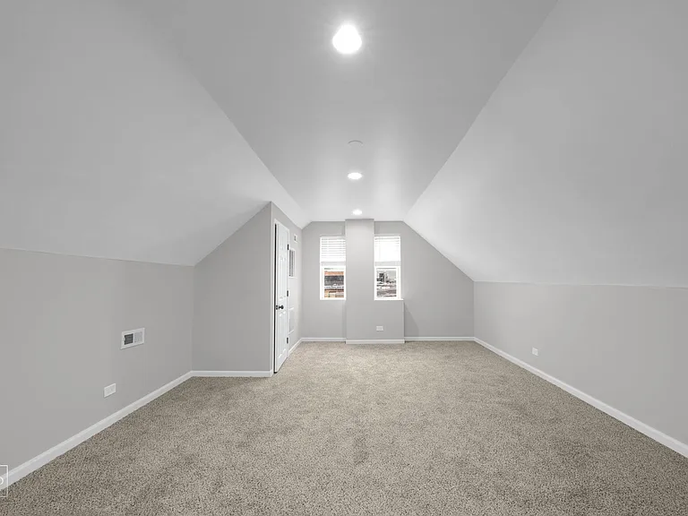 2542 S Trumbull — Photo 20