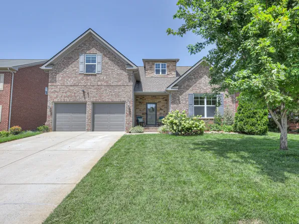5033 Saint Ives Dr, Murfreesboro, TN 37128