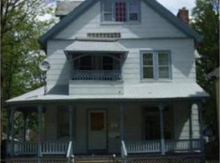 75 Buckingham St, Springfield, MA 01109