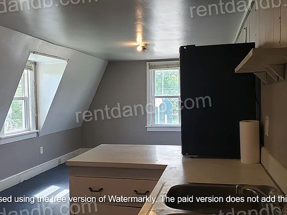 2nd image of 29 Pleasant St APT 4