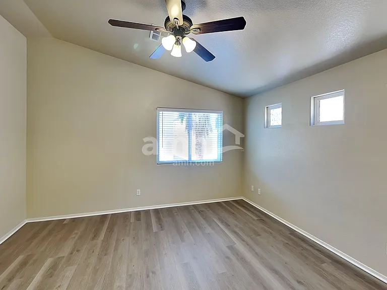 6215 Van Eps Ct — Photo 11