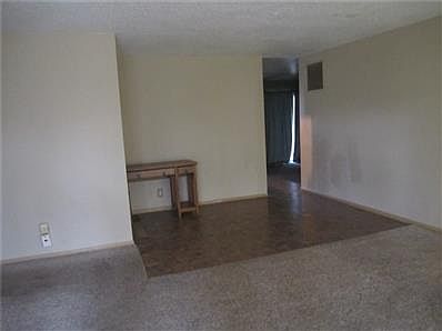 3rd image of 3908 Esquire Pl