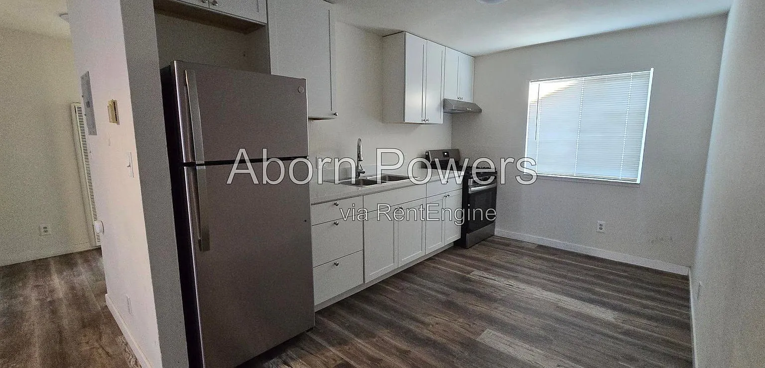 2 bed, 1.0 bath, $1,350 — Photo 1