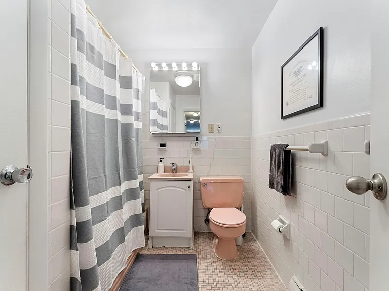 425 S Huntington Ave #16 — Photo 13