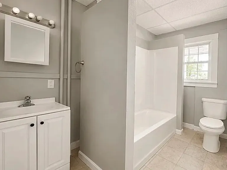 37 Courtland St #1-C — Photo 10