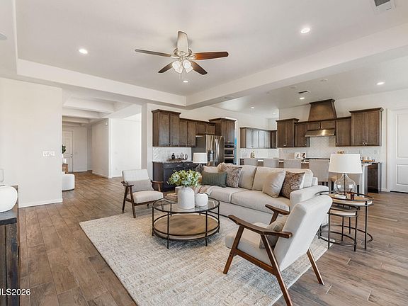 2nd image of 2001 Neviekay Ln