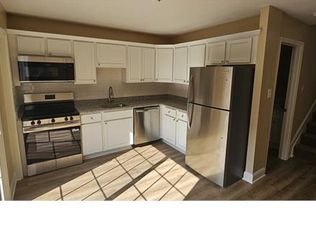 302 Hendrickson Ln, Towson, MD 21286