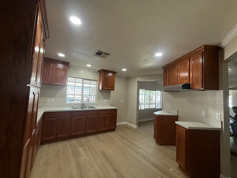 5711 Columbia Way #57 — Photo 11