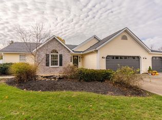 10565 Rabbit Cove Cir NW, Uniontown, OH 44685