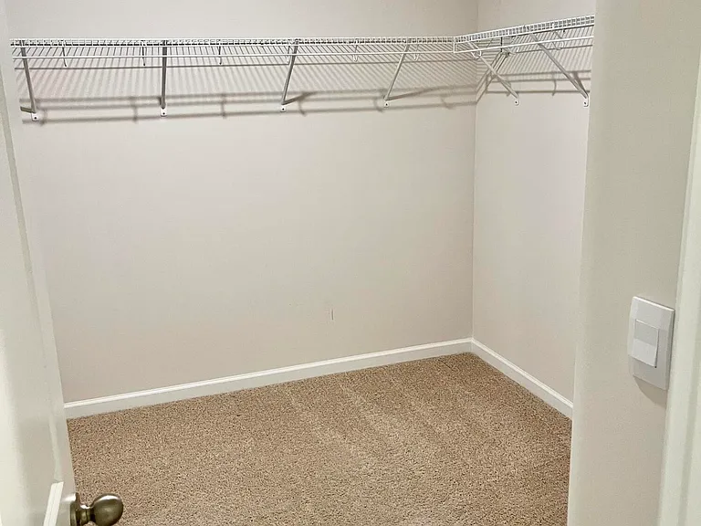 298 Robert Pl — Photo 24