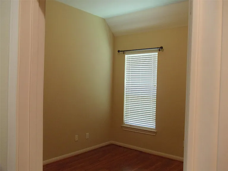 2510 Cambria Ct — Photo 8