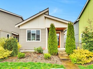 887 SW 96th Pl, Seattle, WA 98106