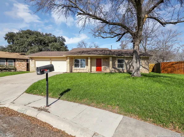 8034 GARDEN CT, San Antonio, TX 78239